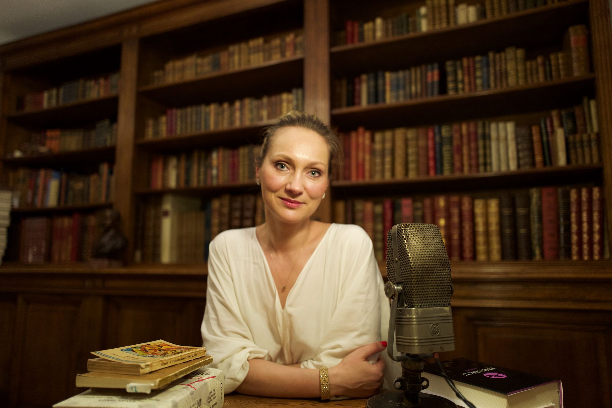 Costina Cheyrouze — “Poems for those who stay at home”
