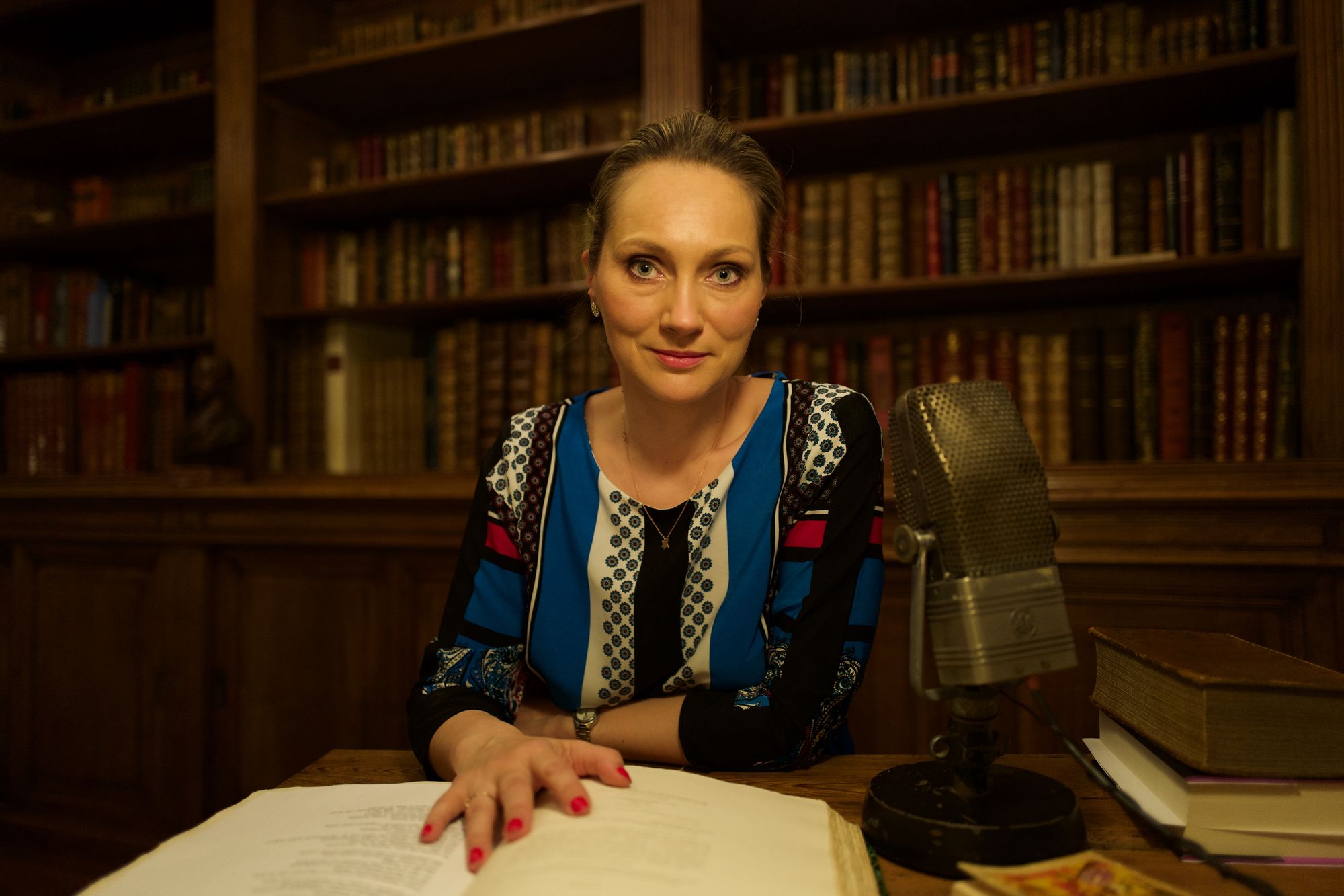 Costina Cheyrouze — “Poems for those who stay at home”