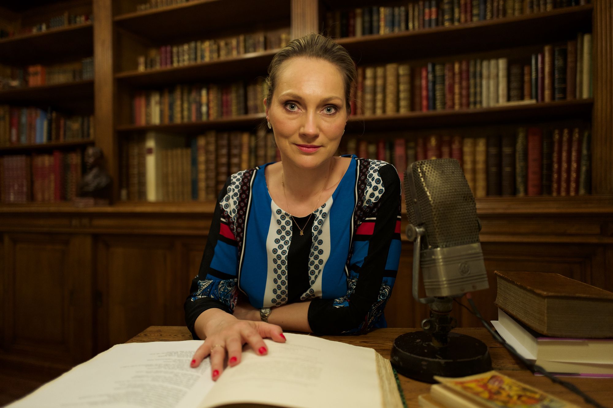 Costina Cheyrouze — “Poems for those who stay at home”